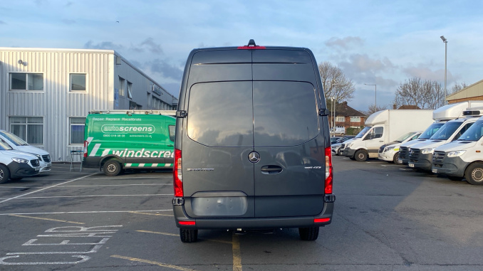 Mercedes-Benz Sprinter 315Cdi L3 Diesel Rwd 3.5t H2 Pro Van 9G-Tronic - Image 10